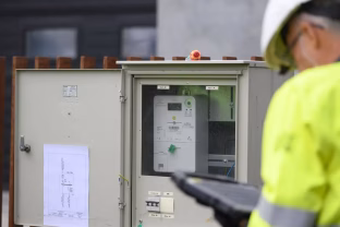 Tokios pigios elektros Lietuvoje nebuvo metų metus: balandžio kainos nustebino net ekspertus