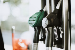 Dyzelinas ar benzinas: dyzelinių automobilių era baigėsi, naujausi skaičiavimai verčia susimąstyti