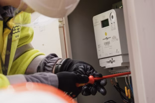 Ši ESO naujovė keičia viską: tai padeda ne tik taupyti elektrą ir pinigus, bet ir apsaugo nuo elektros dingimo