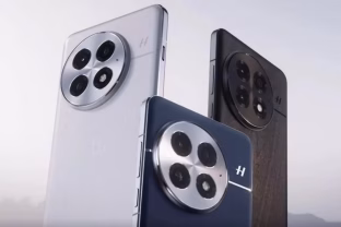 Metų pabaigoje debiutuosiantis „OnePlus 15“ išmanusis telefonas pasiūlys milžiniškos talpos bateriją