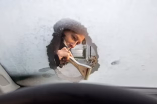 Pasirūpinkite šiais daiktais automobilyje dar prieš šalčius, neturėti šių daiktų yra pavojinga