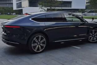 Nuotraukose užfiksuotas oficialiai dar nepristatytas elektrinis „Nio“ visureigis, aiškėja pagrindinės šio automobilio ypatybės