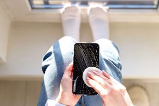 Meistrai turi auksinį patarimą: šis triukas išgelbės telefoną nuo dulkių ir tai ne ausų krapštukas