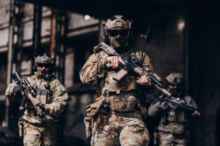 Ukraina siekia istorinių garantijų: 90 mlrd. JAV ginkluotei ir milžiniškas dronų sandoris su Amerika