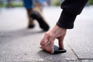 Pametei savo išmanųjį telefoną? Pirmos 5 minutės lemia, ar tavo duomenys taps nusikaltėlių grobiu