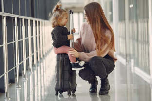 Vaikų ligos, pamiršti dokumentai ir staigūs planų griuvimai: atskleidė, ko neišvengia daugelis tėvų
