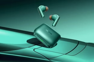 „Realme“ pristatė „Buds Air7 Pro“ belaidžius ausinukus su išskirtiniu dizainu ir dideliais patobulinimais