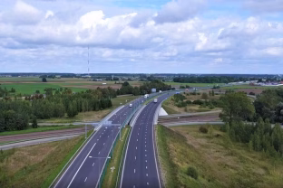 Vyriausybė pritarė svarbiam siūlymui: plečiamas mokamų kelių tinklas krovininiam ir komerciniam transportui  