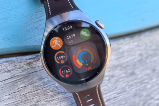 „Huawei Watch 5“ išmanusis laikrodis stebina ne tik dizaino sprendimais, bet ir naujausiomis technologijomis