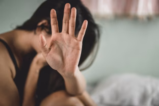 Mažėja seksualinis potraukis? Atskleista, kad kaltas ne partneris, šis kasdienis veiksmas tyliai viską išjungia