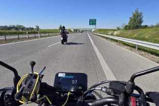 Beprotiška idėja virto rekordu? Lietuviai nutiesė naują kelią mažųjų motociklų istorijoje, unikalus pasiekimas