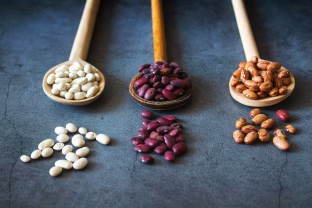 Valgote pupeles ir po to pučia pilvą? Vienas ingredientas padaro stebuklus, galėsite pamiršti apie pilvo pūtimą