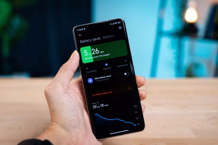 Telefonas išsikrauna greičiau nei norėtųsi? Jei ignoruosite šį ženklą, tuomet pasiruoškite rimtoms problemoms