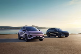 Į Europą atvyksta dar vienas Kinijos gamintojas: oficialiai pristatyti naujieji „Xpeng“ elektriniai automobiliai