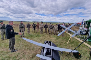 Neįveikiamas danguje: lietuviškas dronas pralaužė rusų gynybą, bet buvo numuštas po herojiško žygio
