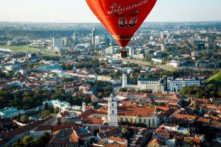 Lietuviai moka daugiausiai visoje Europoje? Mokame daugiausiai, bet uždirbame mažiausiai, štai ką slepia statistika