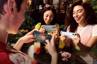 Oficialiai pristatytas naujasis „Oppo Reno14 F“ telefonas su „Qualcomm“ lustu ir triguba kamerų sistema