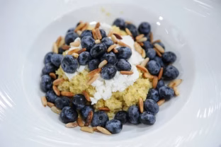 Jaučiatės išsekę? Mitybos specialistai siūlo paprastą pusryčių patobulinimą, kuris iškart pakeis dieną