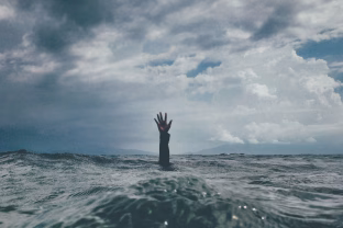Visata nepaliks jūsų ramybėje: pirmadienį šiems 3 Zodiako ženklams smogs emocinis chaosas, pasiruoškite