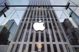 „Apple“ telefonų naudotojai gali nusivilti: dėl Europos Sąjungos reikalavimų gali nesulaukti kai kurių naujovių