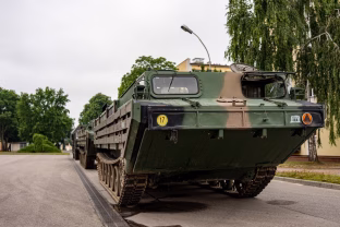 Sovietinis galiūnas sugrįžta: 50 metų senumo technika šiandien gelbsti žmones nuo potvynių