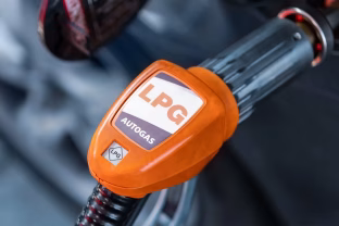 Vairuojate automobilį su dujų įranga? Šią klaidą daro daugelis, paskui tenka mokėti šimtus eurų