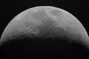Paaiškėjo netikėta tiesa apie Mėnulį: tai, ką atskleidė naujausi NASA duomenys, nustebino net mokslininkus
