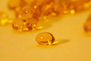 Vitaminai gali tapti nuodais: besaikis jų vartojimas gali sukelti kepenų, inkstų ir net širdies ligas