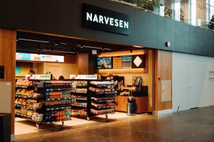 Lietuvos oro uostuose auga ir plečiasi „Narvesen“ parduotuvės, atskleidė ir ką dažniausiai perka lietuviai