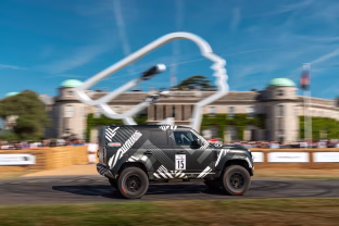 „Defender Rally“ ir „Castrol“ tampa oficialiais partneriais prieš Dakaro ralį ir Pasaulio ralio-reidų čempionatą