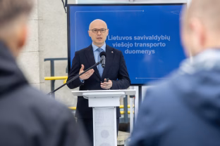 Atveria duomenis apie viešąjį transportą: kas perveža daugiausiai keleivių, kiek stotelių ir kur seniausi autobusai?