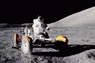 Ar NASA meluoja visam pasauliui? Sąmokslo teorija, kuri iki šiol kelia didžiules aistras tarp žmonių