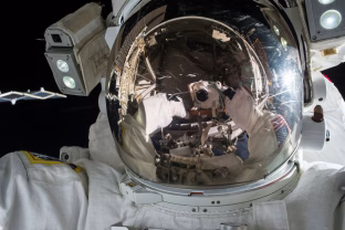 Neįtikėtinos NASA astronautų treniruotės: kasdieniai išbandymai, kurie priverčia peržengti žmogiškas ribas