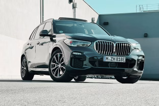 Atskleidžiama Rusijos automobilių rinkos realybė: ženkliai pigiau nei Europoje, bet pirkėją gali nustebinti sąlygos