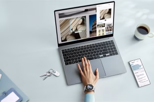 „Samsung“ pristatė 16 colių AMOLED ekranu aprūpintą „Galaxy Book5 Pro“ nešiojamą kompiuterį