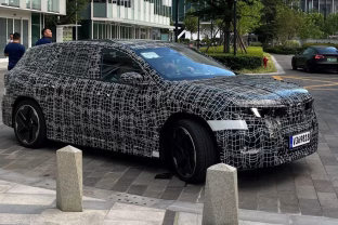 BMW viską stato ant vienos kortos: naujasis „iX3“ keičia gamintojo kryptį, automobilis užfiksuotas gatvėse