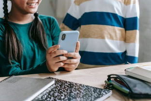 Ar esate pasiruošę rugsėjui? Ekspertai priminė technologinius sprendimus didesniam vaikų saugumui