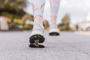 Mokslininkai atskleidė: pusvalandis pasivaikščiojimo per dieną gali apsaugoti nuo diabeto