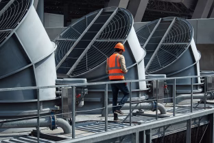 Pasaulinis tyrimas: pramonės energijos efektyvumą stabdo finansavimo ir specialistų trūkumas