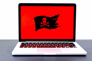 Mirtinas pareigūnų smūgis piratavimui: 136 mln. internautų liko be sporto transliacijų, tai keičia viską