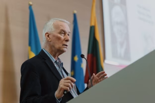 Nuo medicinos iki pasaulinių atradimų: viešint Nobelio premijos laureatui, diskusija apie biotechnologijas