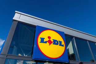 „Lidl“ primena apie svarbius pokyčius: šiose parduotuvėse rytais teks luktelti, o vakare šiek tiek skubėti