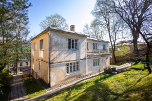 Paslaptinga vila Vilniuje slepia pamirštas likimų istorijas, kviečia pažinti Pamėnkalnio vilos istoriją