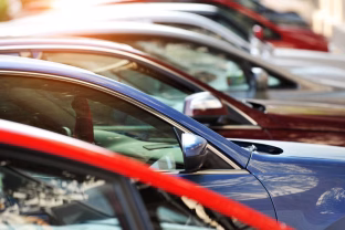 Populiariausių automobilių trejetukas Lietuvoje nesikeičia, įvardijo svarbiausius lietuvių kriterijus