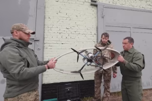 Kažkas iš kitos planetos: Ukrainoje užfiksuotas Rusijos žiedinis dronas kelia nerimą ekspertams