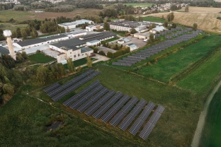 „Biržų duona“ įsirengė 1 MW saulės parką, investuoja šimtus tūkstančių į saulės elektrines