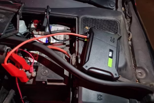 Ar išorinė baterija gali užvesti automobilį žiemą? Išbandė populiariausius modelius, rezultatai nustebino