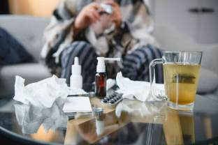 Peršalimas nėra tik bakterija: gydytoja perspėja, kad tai pavojingas įprotis, žalojantis organizmą