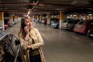 Automatiniai užtvarai tampa brangia spąstai, štai kodėl vairuotojai dažnai susimoka labai brangiai