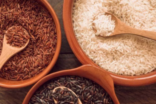 Ryžių rūšys, kurios gali pagerinti jūsų mitybą: specialistai įvardijo naudingiausius pasirinkimus